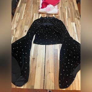 Women's large crop winged sleeve celestial top